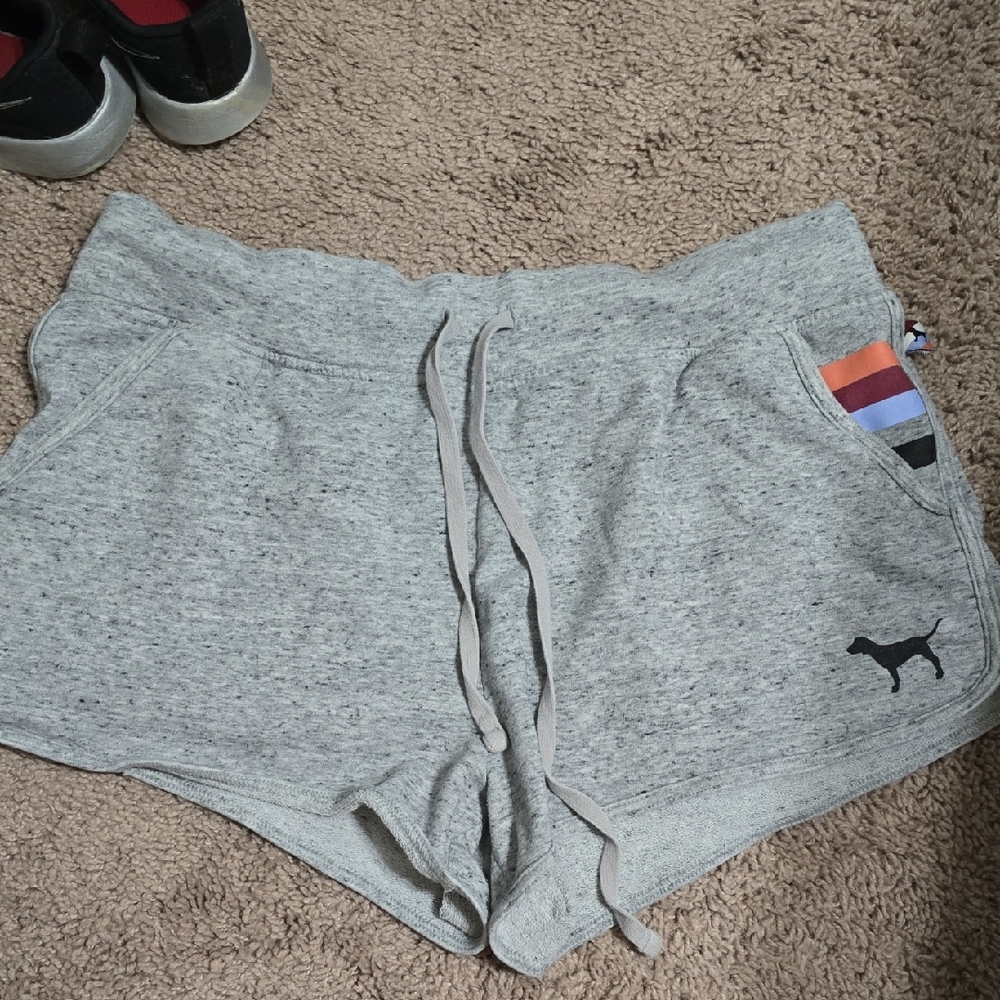 Victoria Secrer Gray Women's Shorts with Logo And Pockets Largr